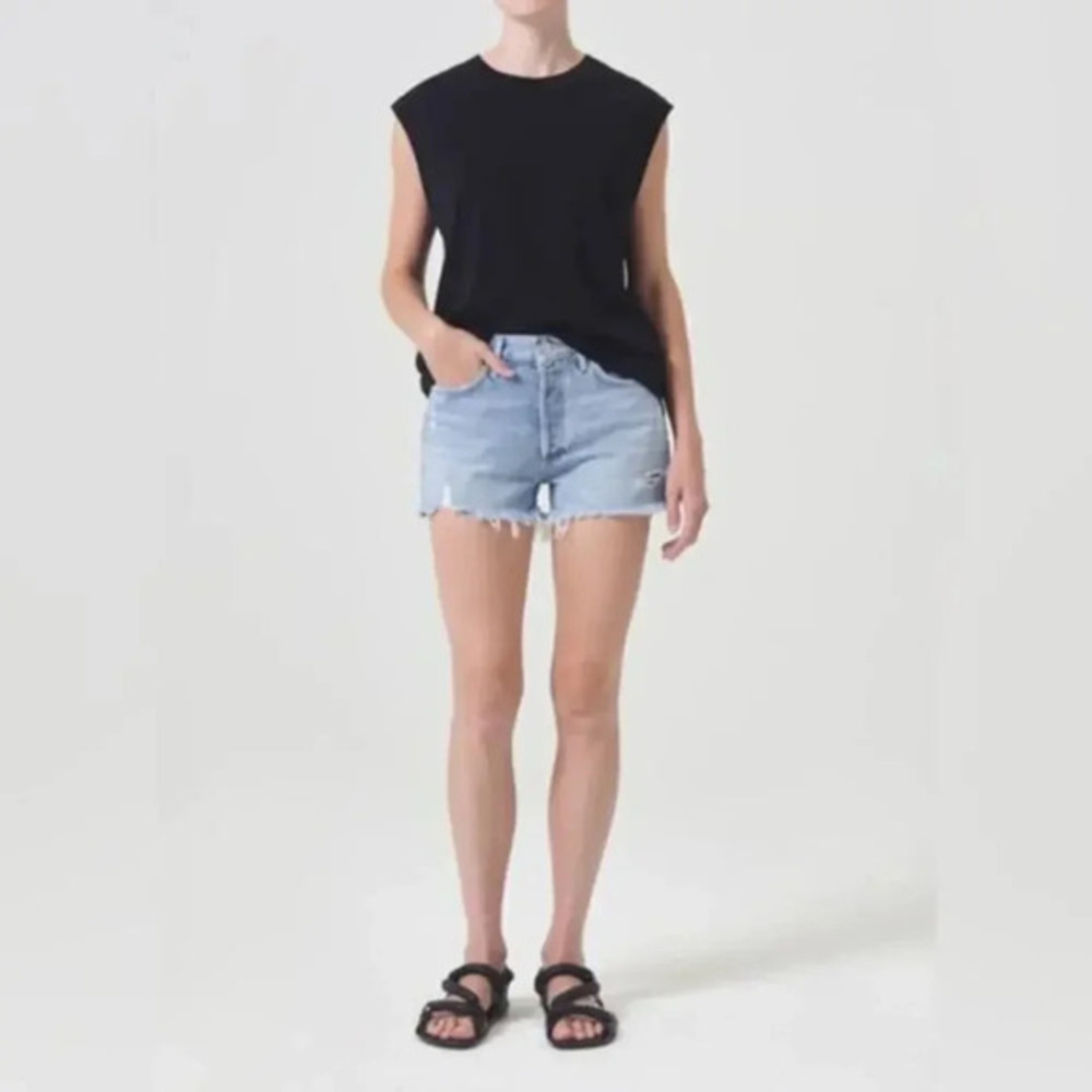 NEW AGOLDE PARKER VINTAGE CUT OFF SHORT
IN SWAPMEET B754